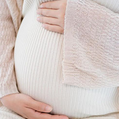 我们必须找😰🆘到某种方法，🇦🇮🙆要么为你找👨‍✈️国内代孕多少钱